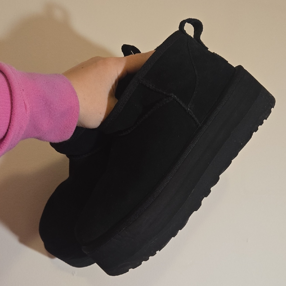 Ugg Classic Ultra Mini Platform Black Sz 10